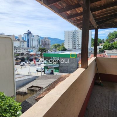 Terreno com 800m², no bairro Agronômica em Florianópolis