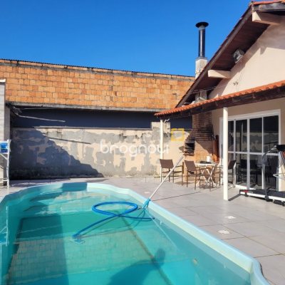 Casa com 160m², 3 quartos, 1 garagem, no bairro Serraria em São José