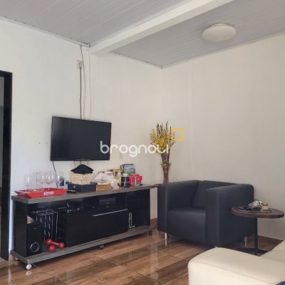 Casa com 160m², 3 quartos, 1 garagem, no bairro Serraria em São José