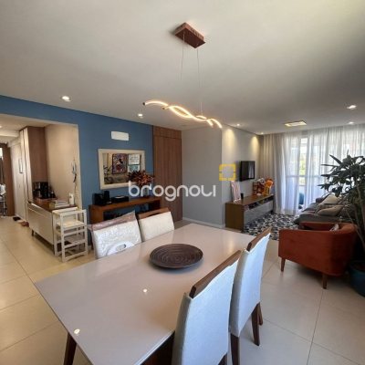 Apartamento com 99m², 3 quartos (sendo 1 suíte), 1 garagem, no bairro Pedra Branca em Palhoça