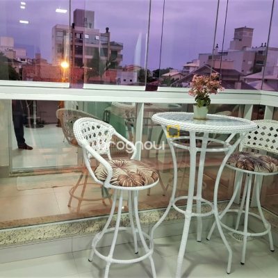 Apartamento com 60m², 1 quarto (sendo 1 suíte), 1 garagem, no bairro Armação da Piedade em Governador Celso Ramos