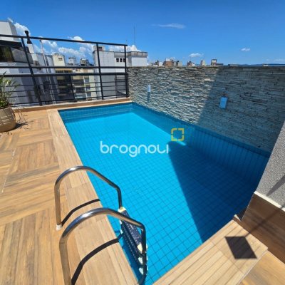 Cobertura com 237m², 3 quartos (sendo 2 suítes), 3 garagens, no bairro Centro em Florianópolis