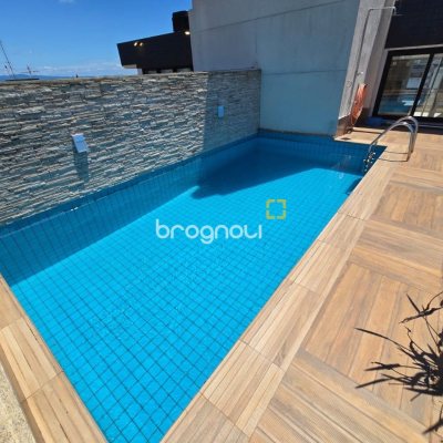 Cobertura com 237m², 3 quartos (sendo 2 suítes), 3 garagens, no bairro Centro em Florianópolis