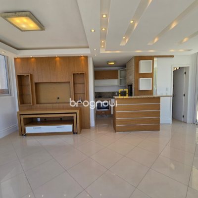 Cobertura com 237m², 3 quartos (sendo 2 suítes), 3 garagens, no bairro Centro em Florianópolis