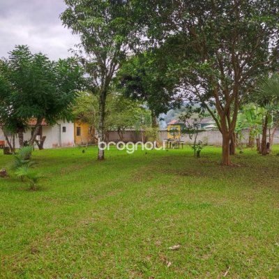 Sítio com 200m², 3 quartos (sendo 1 suíte), 2 garagens, no bairro Sorocaba em Biguaçu