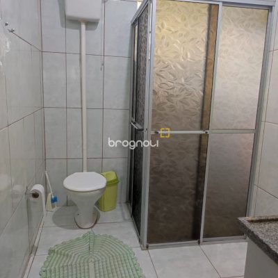 Sítio com 200m², 3 quartos (sendo 1 suíte), 2 garagens, no bairro Sorocaba em Biguaçu
