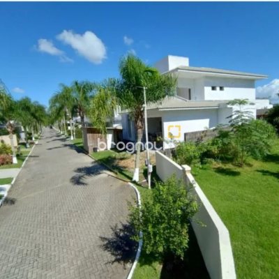 Casa de Condomínio com 280m², 4 quartos (sendo 4 suítes), 2 garagens, no bairro Vargem Pequena em Florianópolis