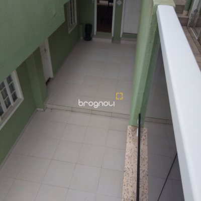 Casa com 484m², 14 quartos (sendo 3 suítes), 6 garagens, no bairro Pântano do Sul em Florianópolis