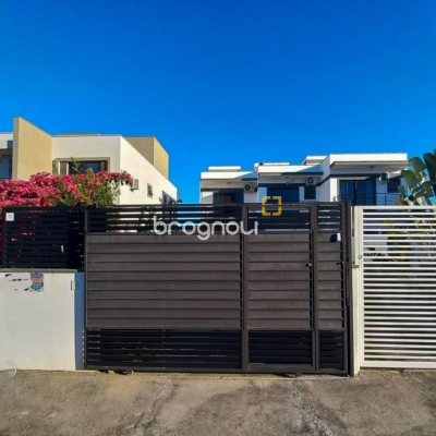 Casa com 133m², 3 quartos (sendo 2 suítes), 3 garagens, no bairro Rio Vermelho em Florianópolis