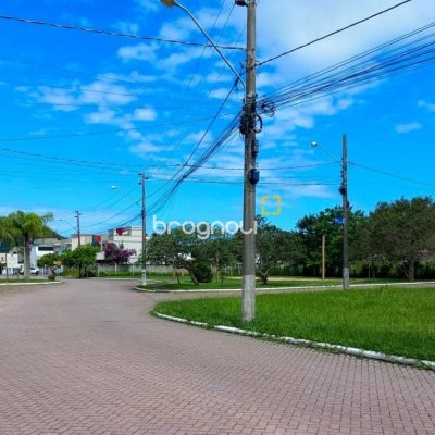 Casa com 133m², 3 quartos (sendo 2 suítes), 3 garagens, no bairro Rio Vermelho em Florianópolis