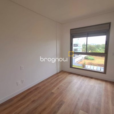 Apartamento com 100m², 2 quartos, 2 garagens, no bairro João Paulo em Florianópolis