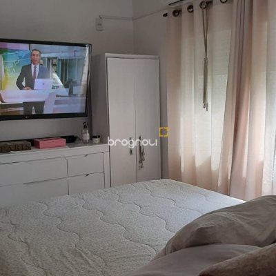 Apartamento com 67m², 2 quartos (sendo 1 suíte), 1 garagem, no bairro Ingleses em Florianópolis