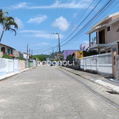 Apartamento com 91m², 3 quartos (sendo 1 suíte), 1 garagem, no bairro Ingleses em Florianópolis