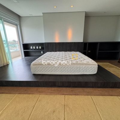 Apartamento com 162m², 2 quartos (sendo 2 suítes), 2 garagens, no bairro Agronômica em Florianópolis