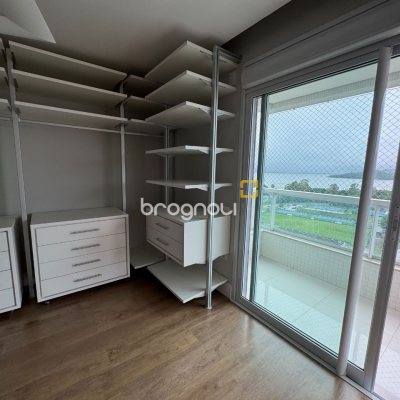 Apartamento com 162m², 2 quartos (sendo 2 suítes), 2 garagens, no bairro Agronômica em Florianópolis