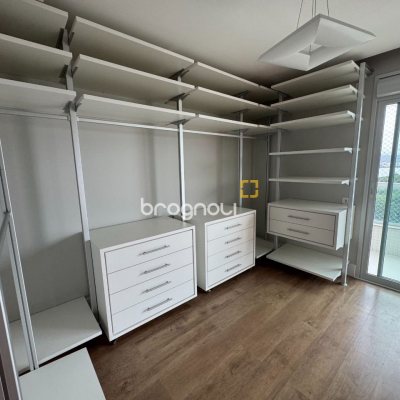 Apartamento com 162m², 2 quartos (sendo 2 suítes), 2 garagens, no bairro Agronômica em Florianópolis
