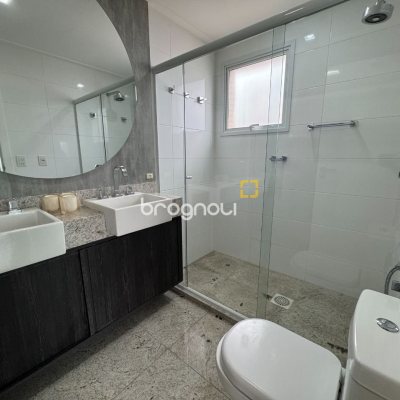 Apartamento com 162m², 2 quartos (sendo 2 suítes), 2 garagens, no bairro Agronômica em Florianópolis