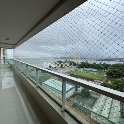 Apartamento com 162m², 2 quartos (sendo 2 suítes), 2 garagens, no bairro Agronômica em Florianópolis
