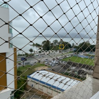 Apartamento com 162m², 2 quartos (sendo 2 suítes), 2 garagens, no bairro Agronômica em Florianópolis