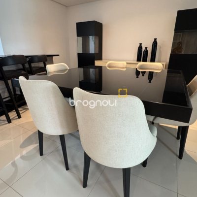 Apartamento com 162m², 2 quartos (sendo 2 suítes), 2 garagens, no bairro Agronômica em Florianópolis