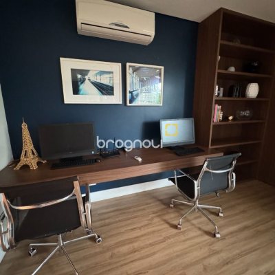 Apartamento com 162m², 2 quartos (sendo 2 suítes), 2 garagens, no bairro Agronômica em Florianópolis