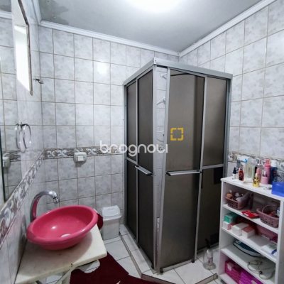 Casa com 93m², 3 quartos (sendo 1 suíte), 4 garagens, no bairro Ingleses em Florianópolis
