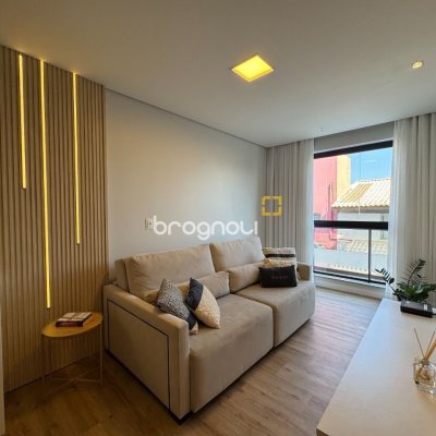 Apartamento com 69m², 2 quartos (sendo 1 suíte), 1 garagem, no bairro Coqueiros em Florianópolis