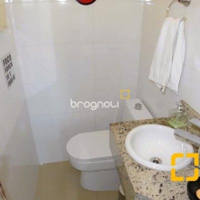 Apartamento com 118m², 3 quartos (sendo 3 suítes), 2 garagens, no bairro Kobrasol em São José