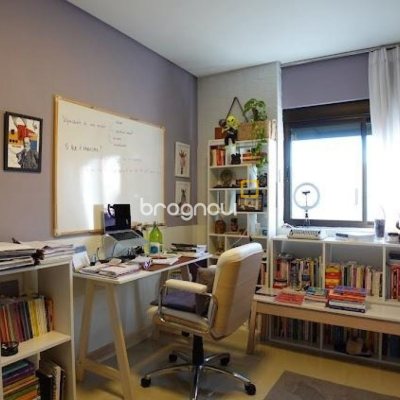 Apartamento com 118m², 3 quartos (sendo 3 suítes), 2 garagens, no bairro Kobrasol em São José