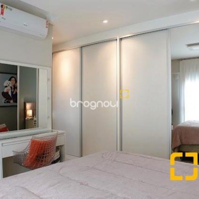 Apartamento com 118m², 3 quartos (sendo 3 suítes), 2 garagens, no bairro Kobrasol em São José
