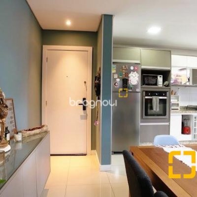 Apartamento com 118m², 3 quartos (sendo 3 suítes), 2 garagens, no bairro Kobrasol em São José
