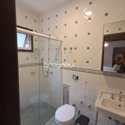 Casa de Condomínio com 1772m², 11 quartos (sendo 3 suítes), 10 garagens, no bairro Vargem Grande em Florianópolis