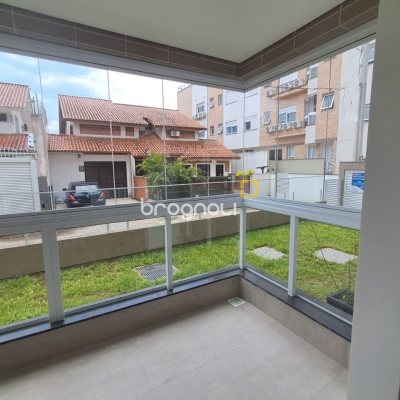 Apartamento com 91m², 2 quartos (sendo 2 suítes), 1 garagem, no bairro Cachoeira do Bom Jesus em Florianópolis