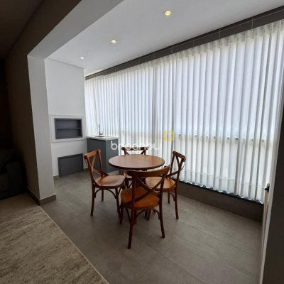 Apartamento com 91m², 2 quartos (sendo 2 suítes), 1 garagem, no bairro Cachoeira do Bom Jesus em Florianópolis
