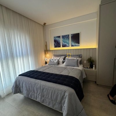 Apartamento com 91m², 2 quartos (sendo 2 suítes), 1 garagem, no bairro Cachoeira do Bom Jesus em Florianópolis