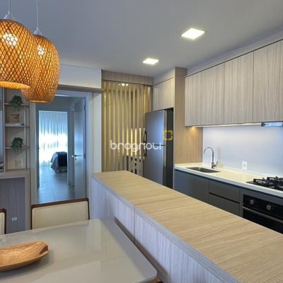 Apartamento com 91m², 2 quartos (sendo 2 suítes), 1 garagem, no bairro Cachoeira do Bom Jesus em Florianópolis