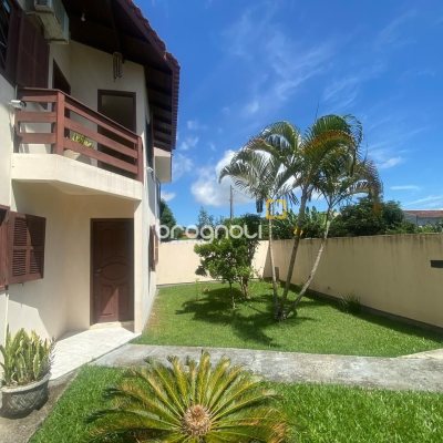 Casa com 223m², 3 quartos (sendo 1 suíte), 2 garagens, no bairro Ingleses em Florianópolis