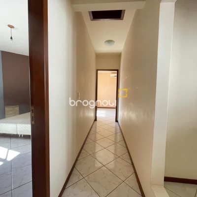Casa com 223m², 3 quartos (sendo 1 suíte), 2 garagens, no bairro Ingleses em Florianópolis