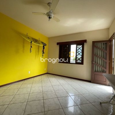 Casa com 223m², 3 quartos (sendo 1 suíte), 2 garagens, no bairro Ingleses em Florianópolis