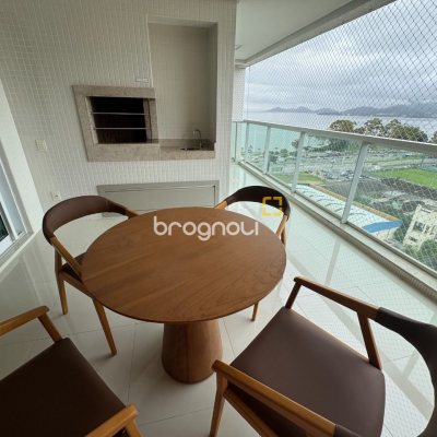 Apartamento com 165m², 3 quartos (sendo 3 suítes), 2 garagens, no bairro Agronômica em Florianópolis