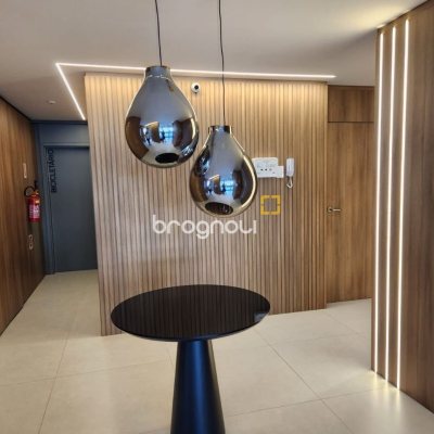 Apartamento com 100m², 2 quartos (sendo 2 suítes), 1 garagem, no bairro Coqueiros em Florianópolis