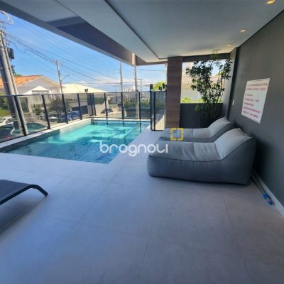 Apartamento com 100m², 2 quartos (sendo 2 suítes), 1 garagem, no bairro Coqueiros em Florianópolis