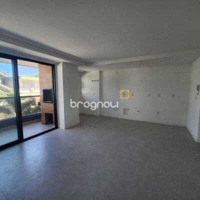 Apartamento com 100m², 2 quartos (sendo 2 suítes), 1 garagem, no bairro Coqueiros em Florianópolis