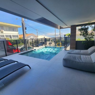 Apartamento com 100m², 2 quartos (sendo 2 suítes), 1 garagem, no bairro Coqueiros em Florianópolis