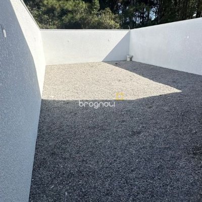 Casa com 156m², 3 quartos (sendo 1 suíte), 2 garagens, no bairro Rio Vermelho em Florianópolis