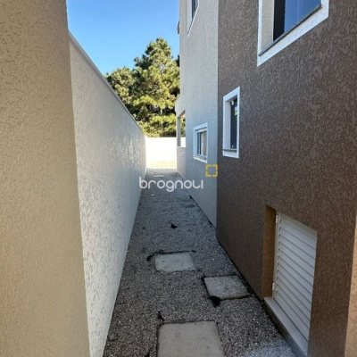 Casa com 156m², 3 quartos (sendo 1 suíte), 2 garagens, no bairro Rio Vermelho em Florianópolis