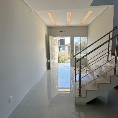 Casa com 156m², 3 quartos (sendo 1 suíte), 2 garagens, no bairro Rio Vermelho em Florianópolis