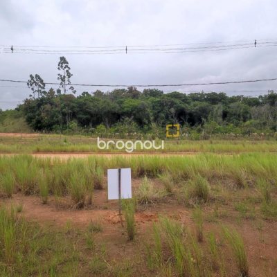 Terreno com 375m², no bairro Areias de Baixo em Governador Celso Ramos