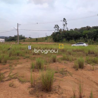 Terreno com 375m², no bairro Areias de Baixo em Governador Celso Ramos