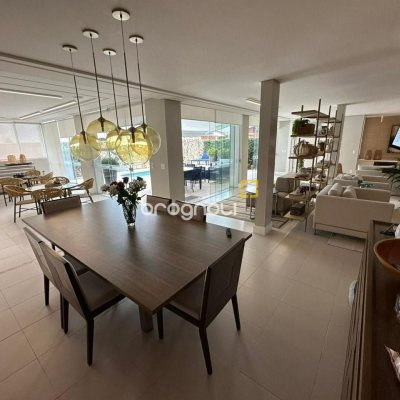 Casa com 560m², 5 quartos (sendo 5 suítes), 8 garagens, no bairro Cachoeira do Bom Jesus em Florianópolis